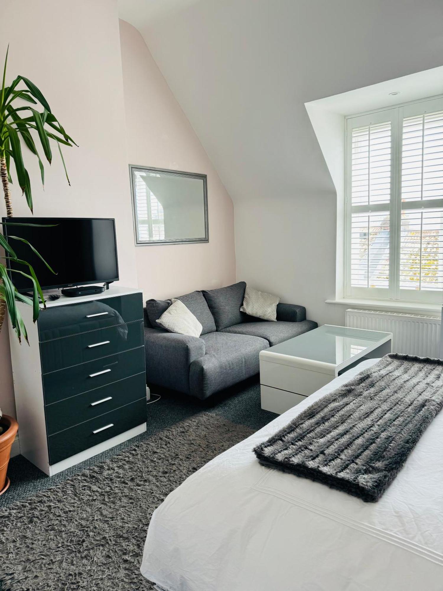 Penthouse Suite, Sea View, Close To Shops, Beach And Train St Leonards-on-Sea Exterior photo